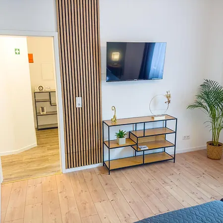 Immostay M#2 - Ferienwohnung, Wifi & 4k Tv, Waterfront Apartamento Brema